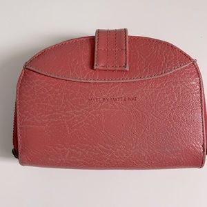 Matt & Nat coral vegan leather wallet